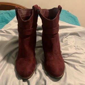 Cato burgundy suede short boot with heel size 10M